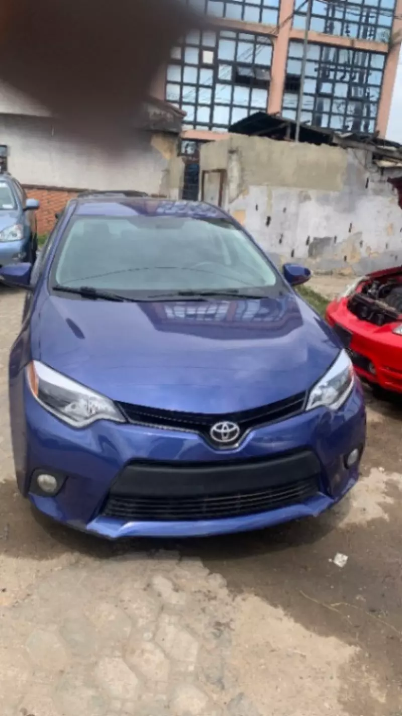 Toyota Corolla   - 2013