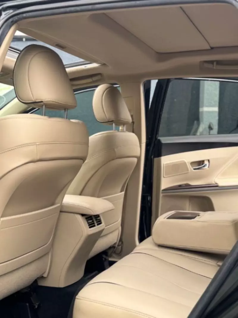 Toyota Venza   - 2013