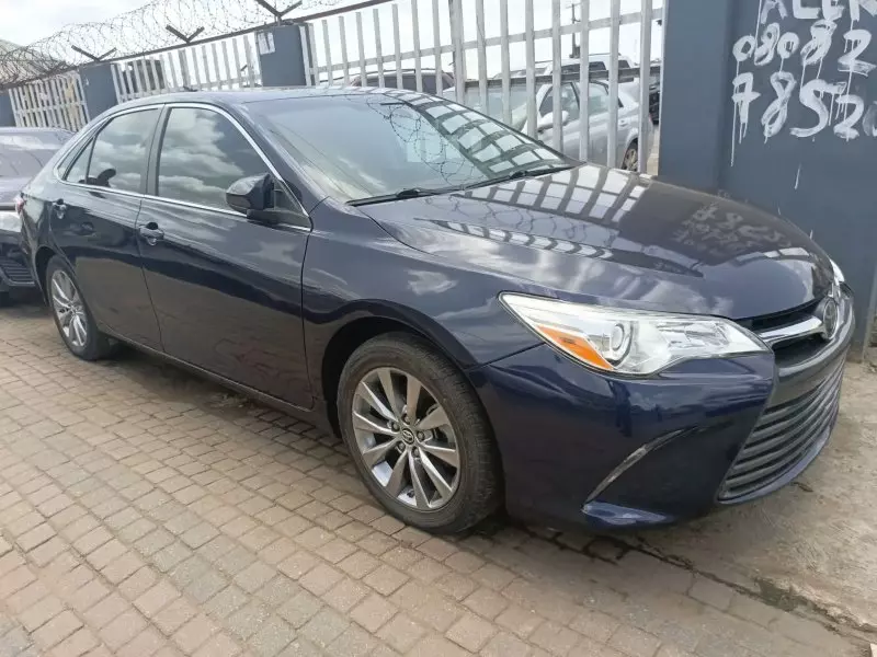 Toyota Camry   - 2015