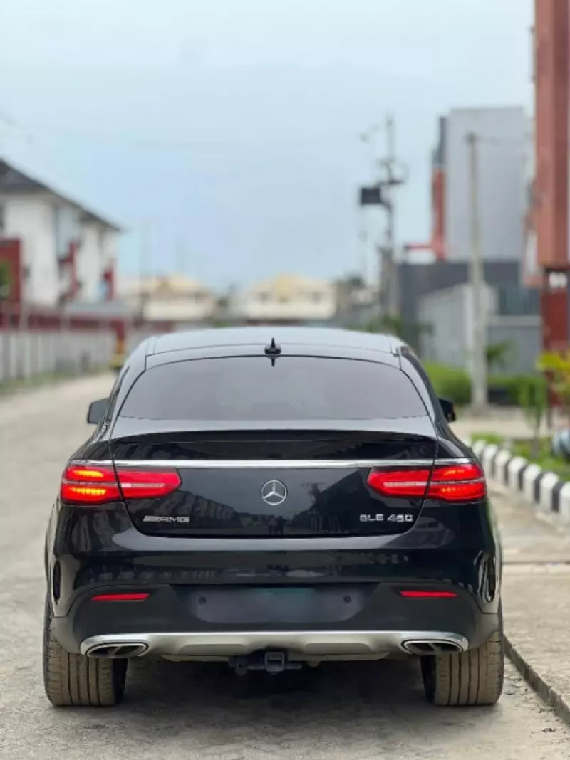 Mercedes-Benz GLE-Class   - 2016