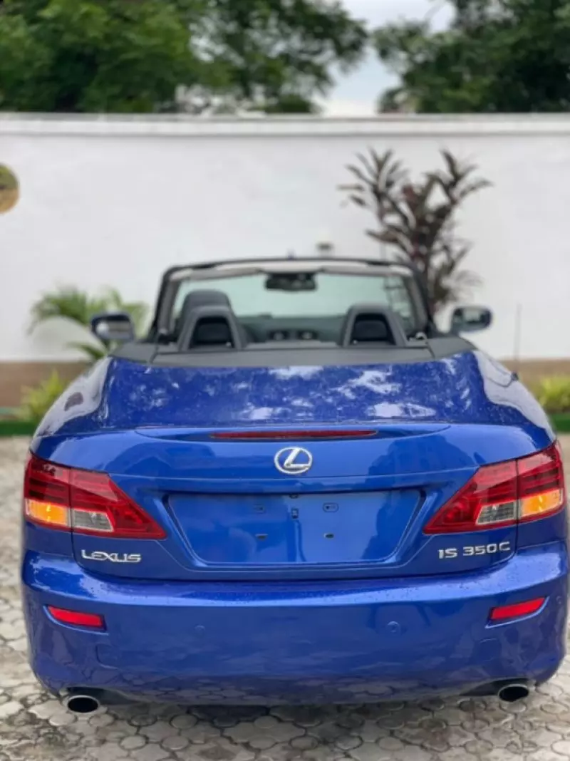 Lexus IS 350   - 2020