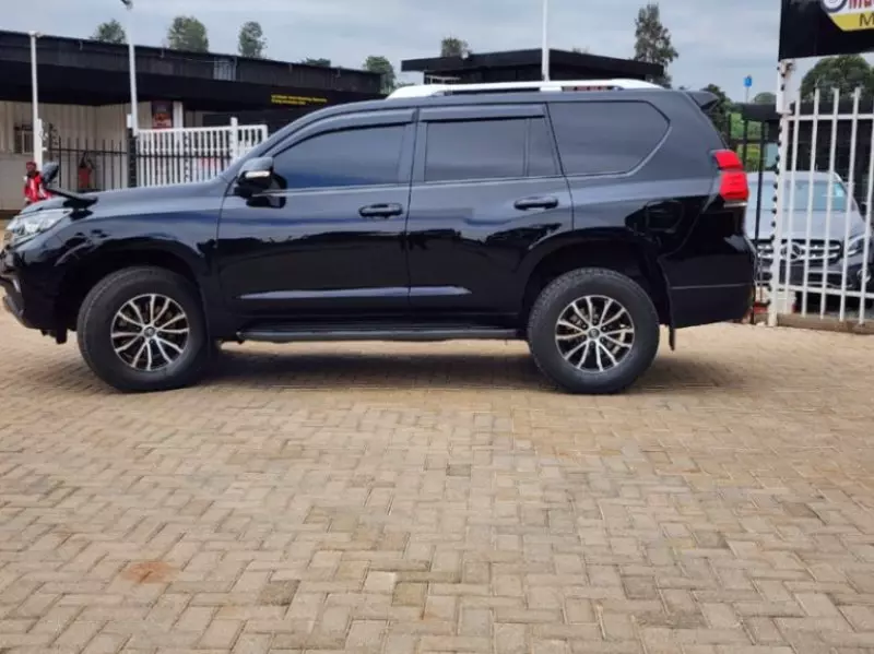 Toyota Landcruiser prado TX   - 2017