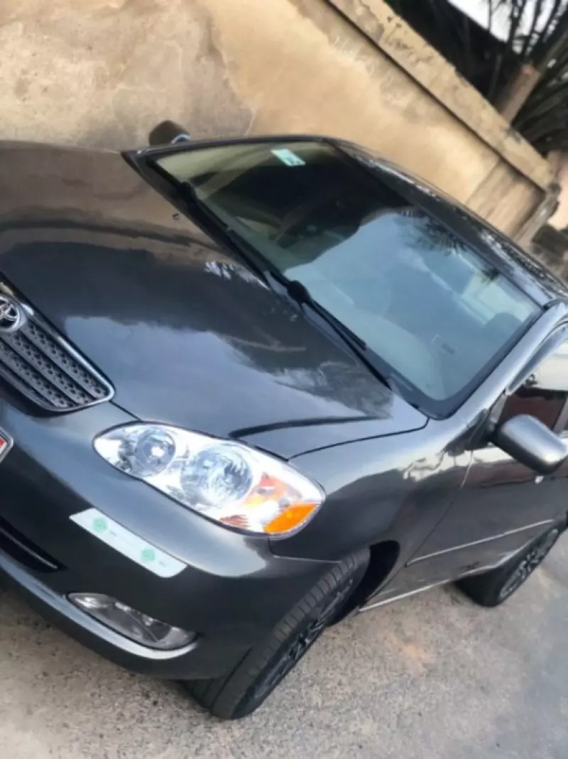 Toyota Corolla   - 2012