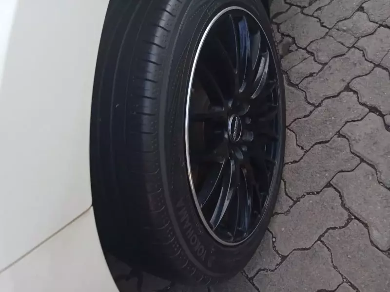 Toyota Harrier   - 2015