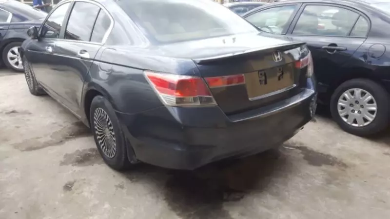 Honda Accord   - 2009