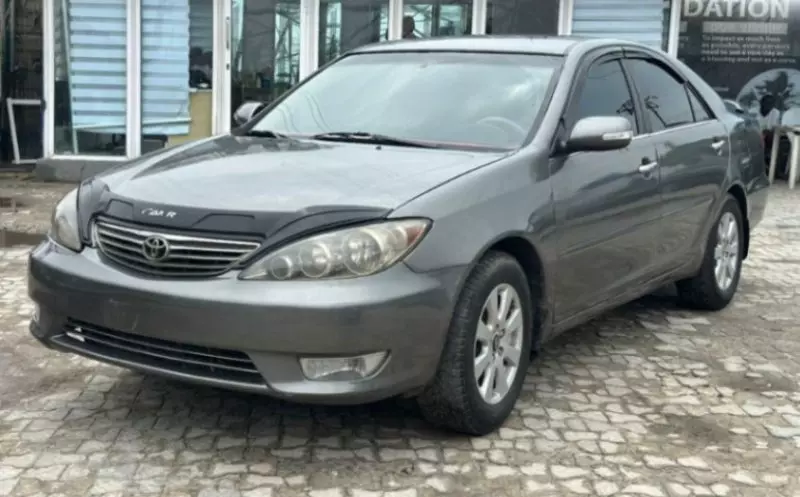 Toyota Camry   - 2006