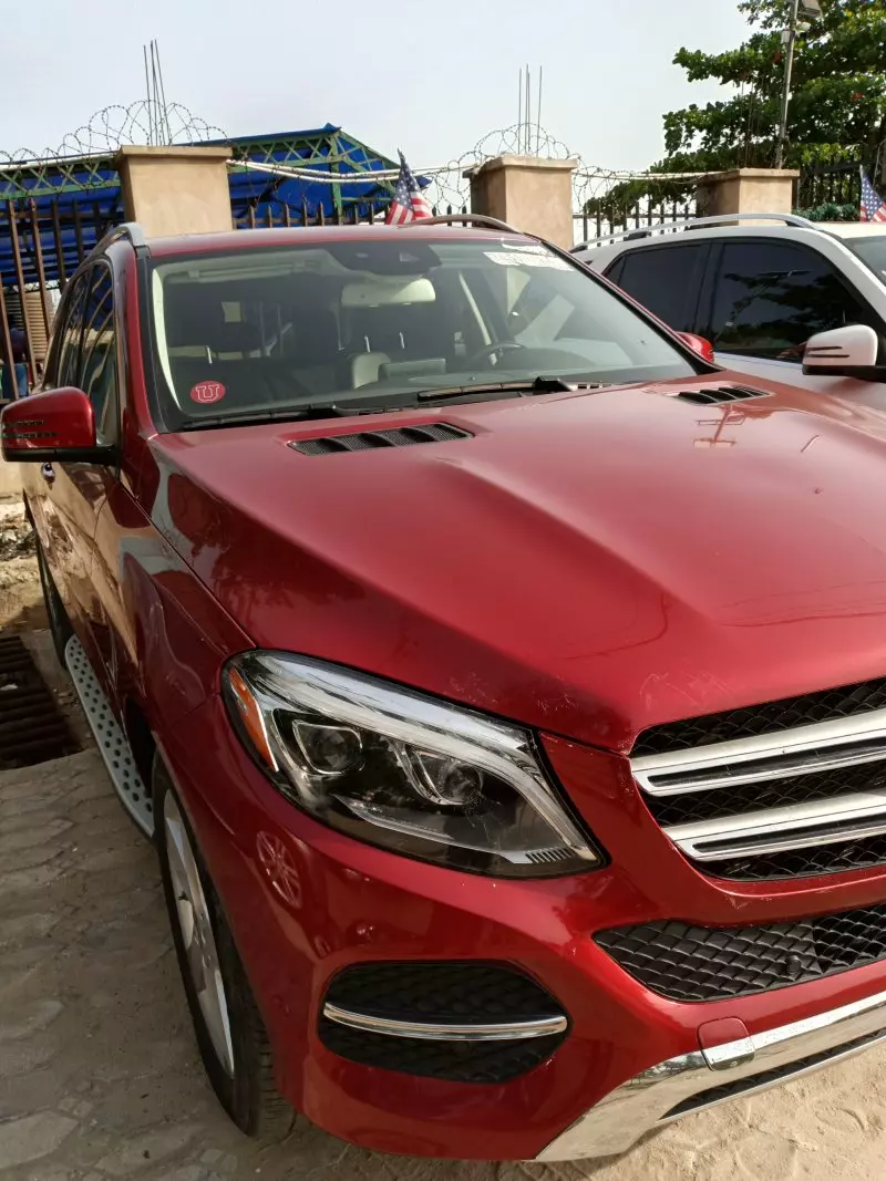 Mercedes-Benz GLE 350   - 2017