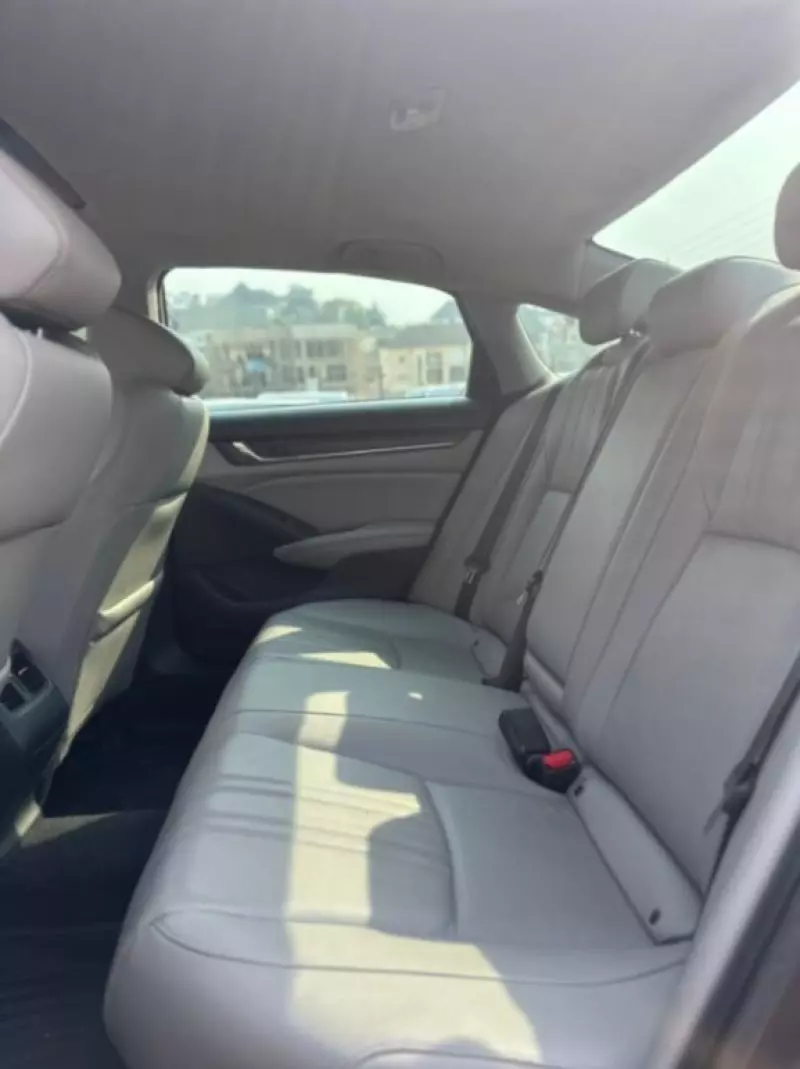 Honda Accord   - 2019