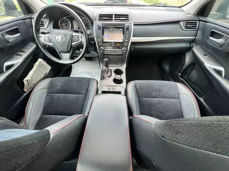 Toyota Camry   - 2016