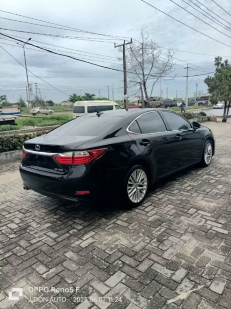 Lexus ES 350   - 2013