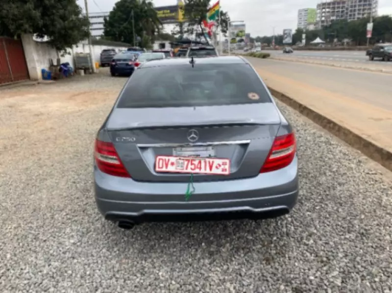Mercedes-Benz 250   -