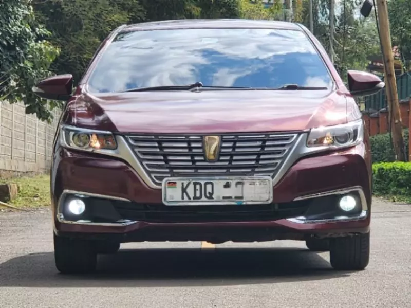 Toyota Premio    - 2017