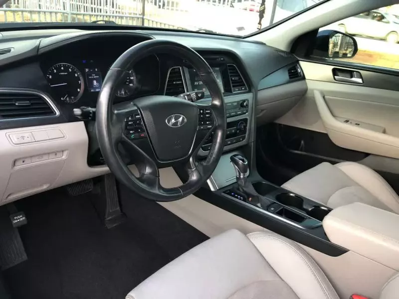 Hyundai Sonata   - 2017