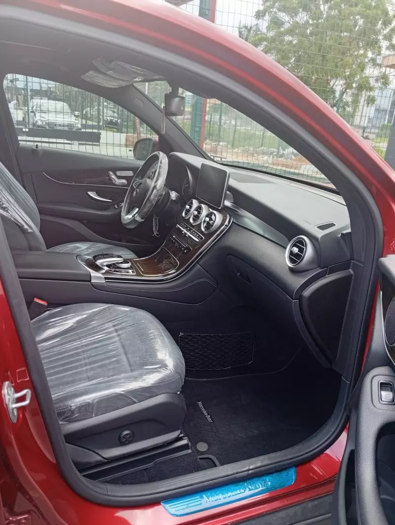 Mercedes-Benz GLC 300   - 2018