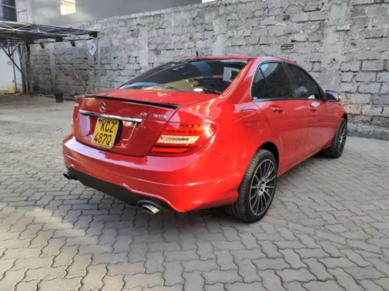 Mercedes-Benz C 180   - 2013