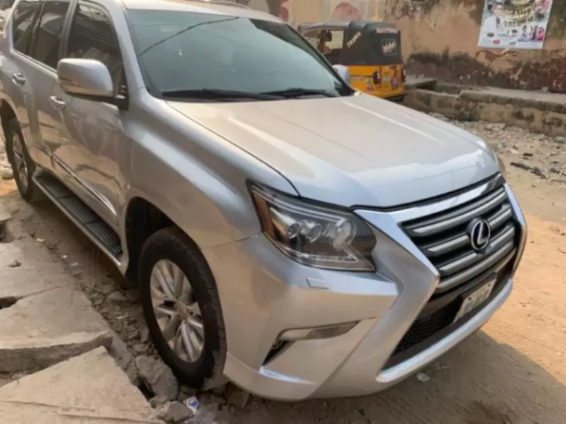Lexus GX 460