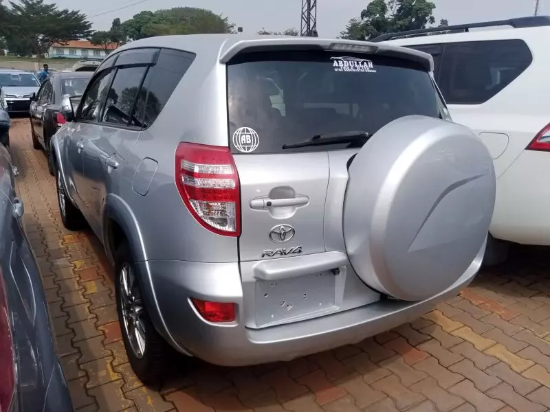 Toyota RAV 4   - 2012