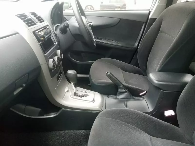 Toyota Fielder    - 2010