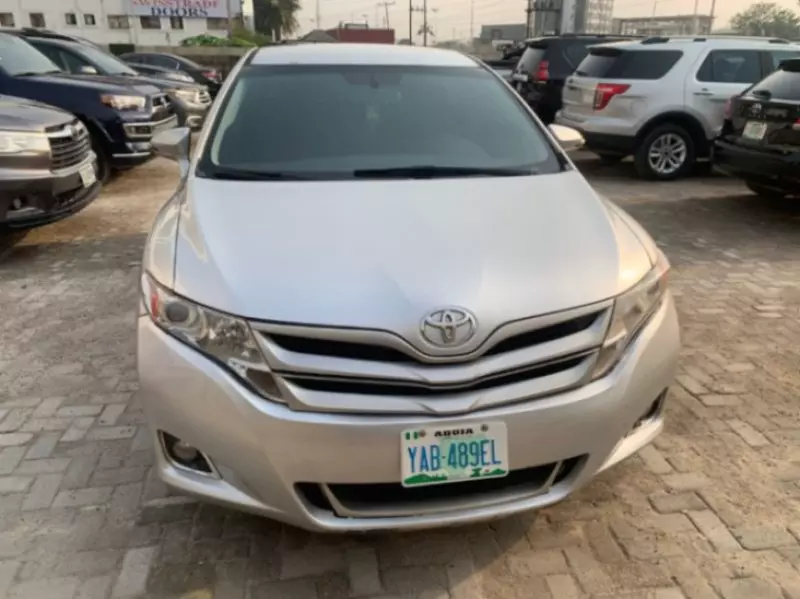 Toyota Venza   - 2013