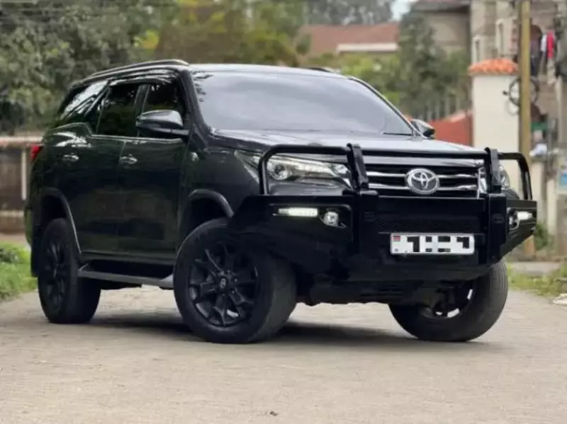 Toyota Fortuner   - 2018