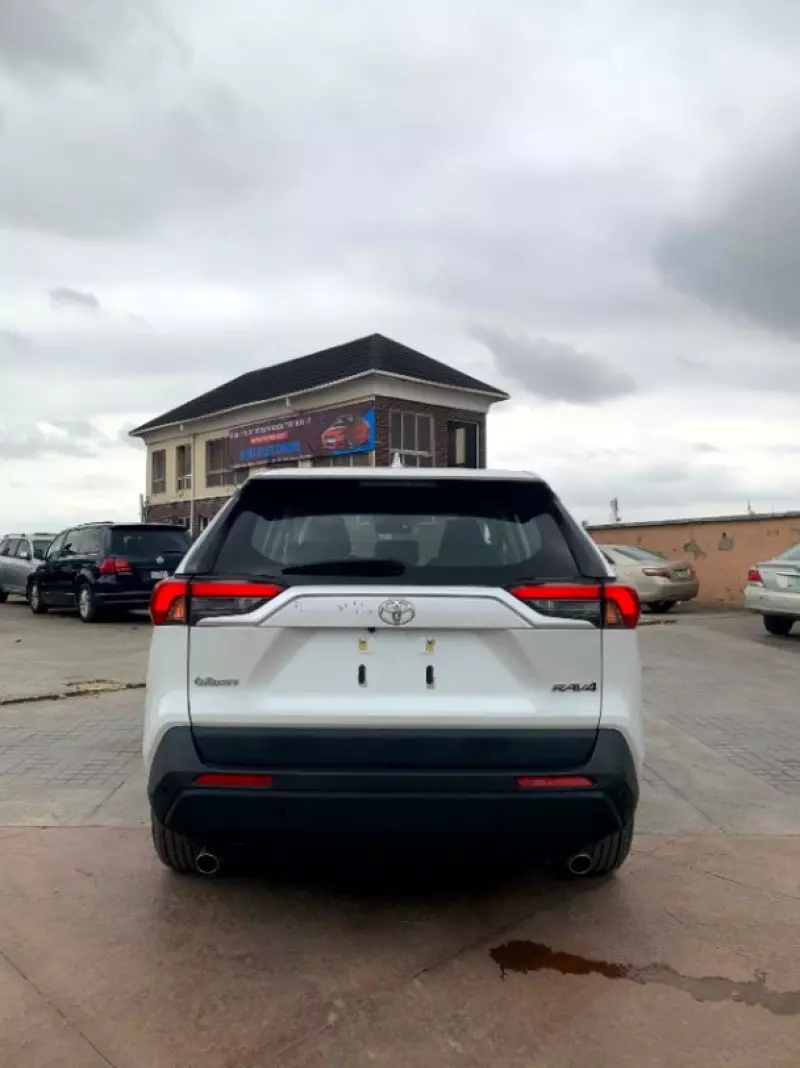 Toyota RAV 4   - 2022