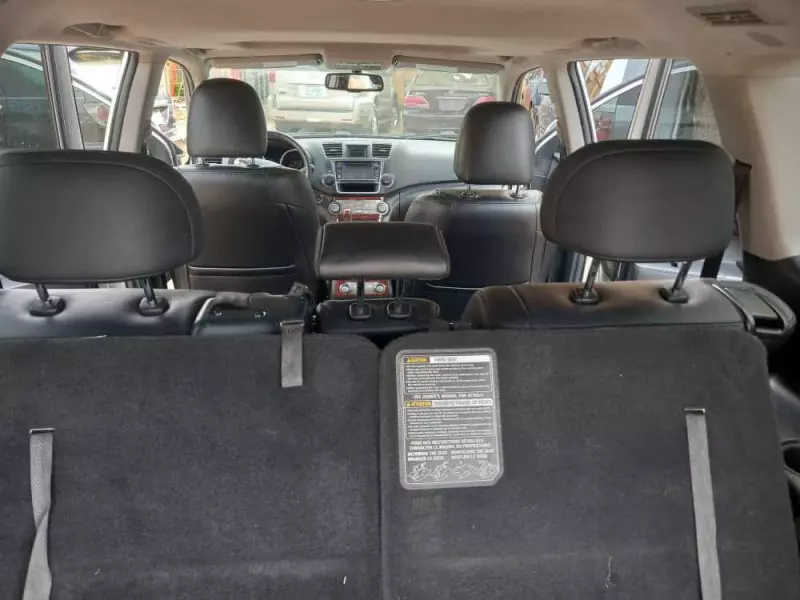 Toyota Highlander   - 2013