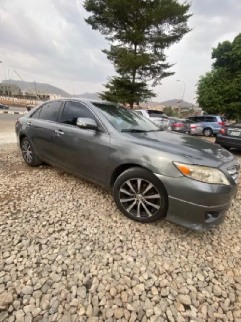 Toyota Camry   - 2008