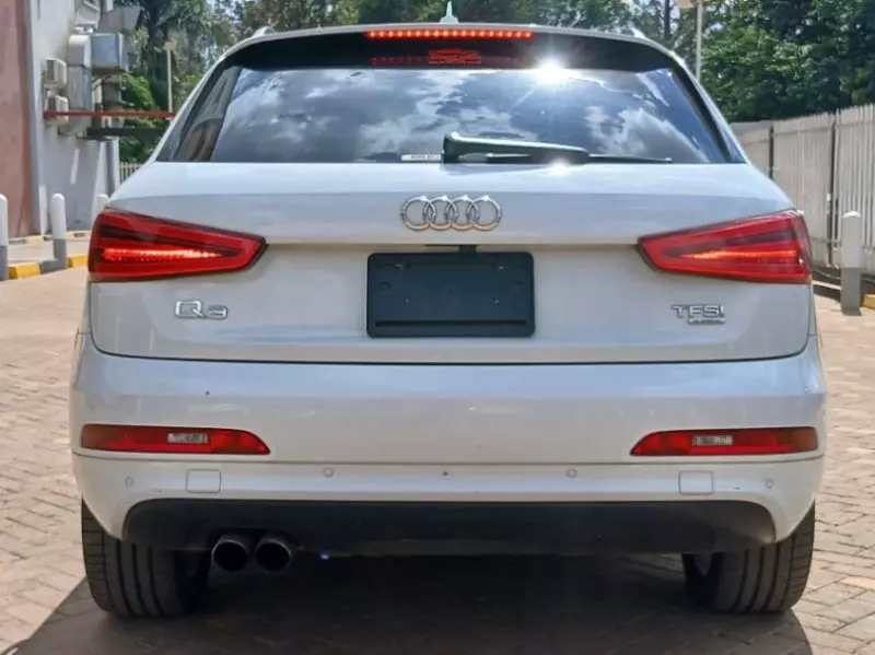 Audi Q3   - 2016