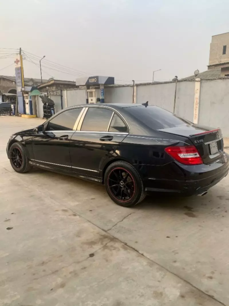 Mercedes-Benz C 350   - 2011