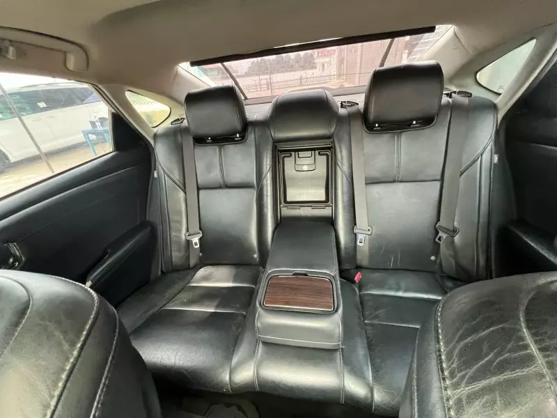 Toyota Avalon   - 2013