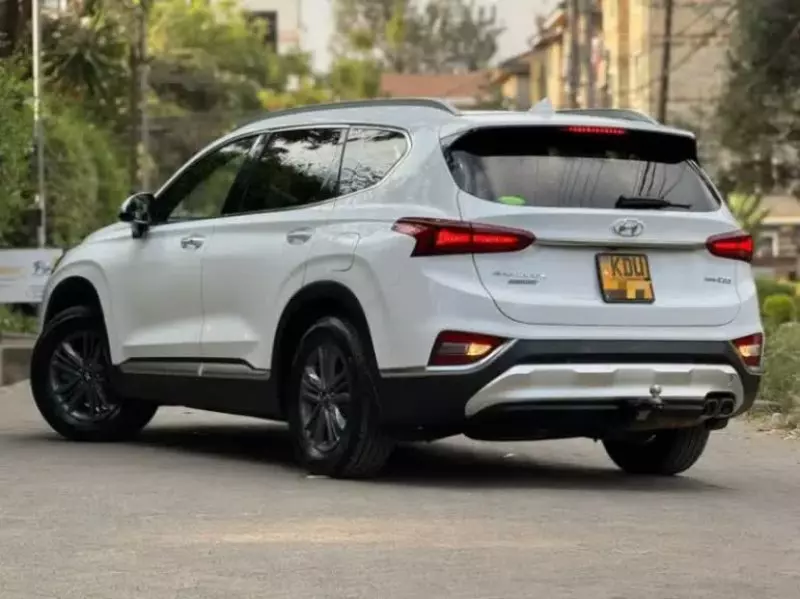 Hyundai Santa FE   - 2014