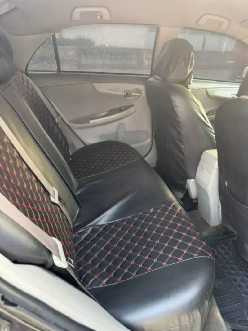 Toyota Corolla - 2010