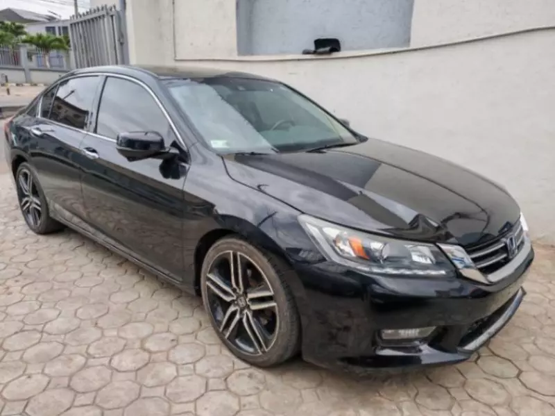 Honda Accord   - 2015
