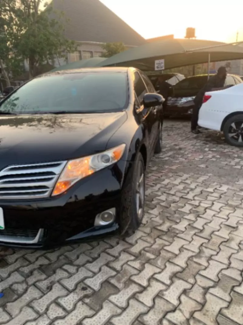 Toyota Venza   - 2012