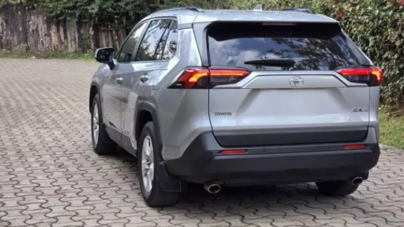Toyota RAV 4   - 2020