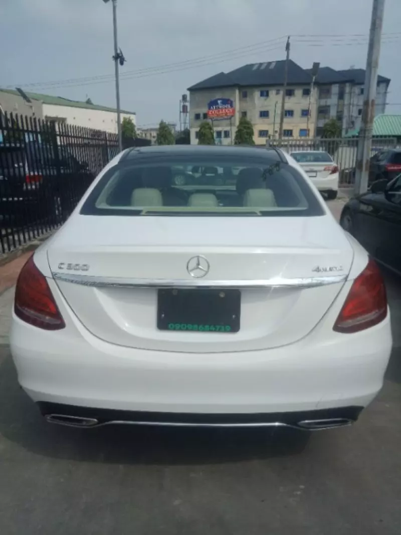 Mercedes-Benz C 300   - 2015