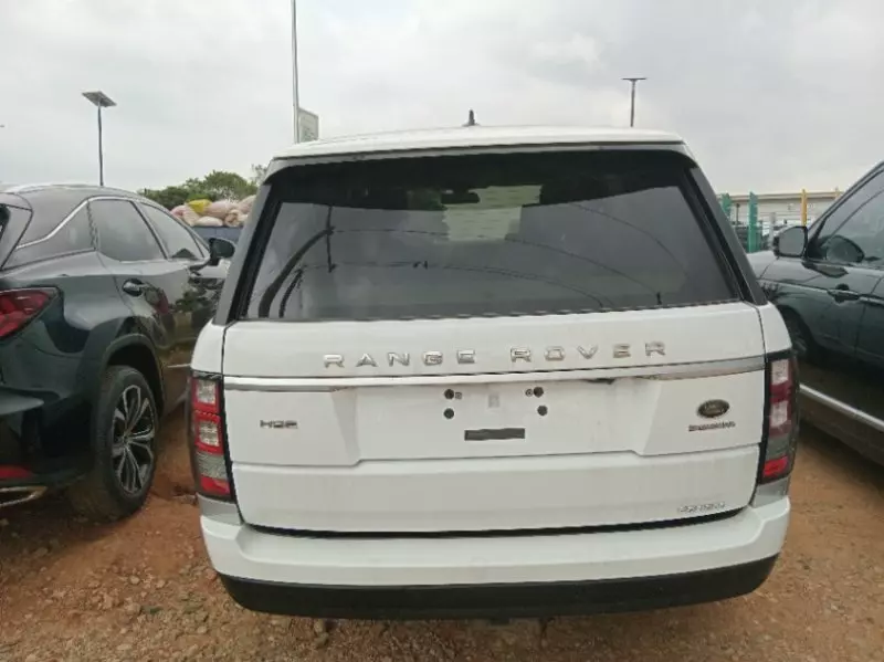 RANGE ROVER HSE LR4