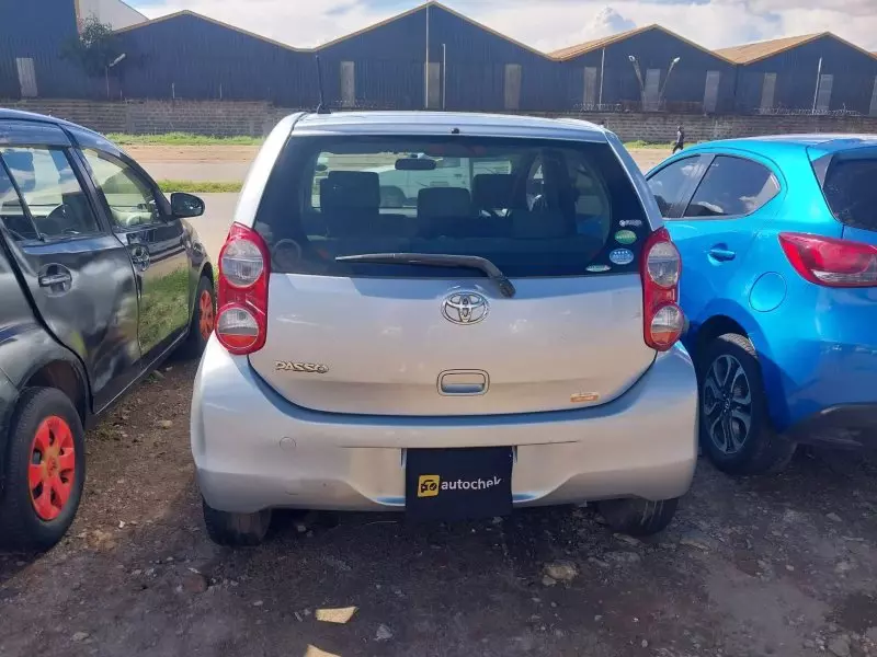 Toyota Passo   - 2014