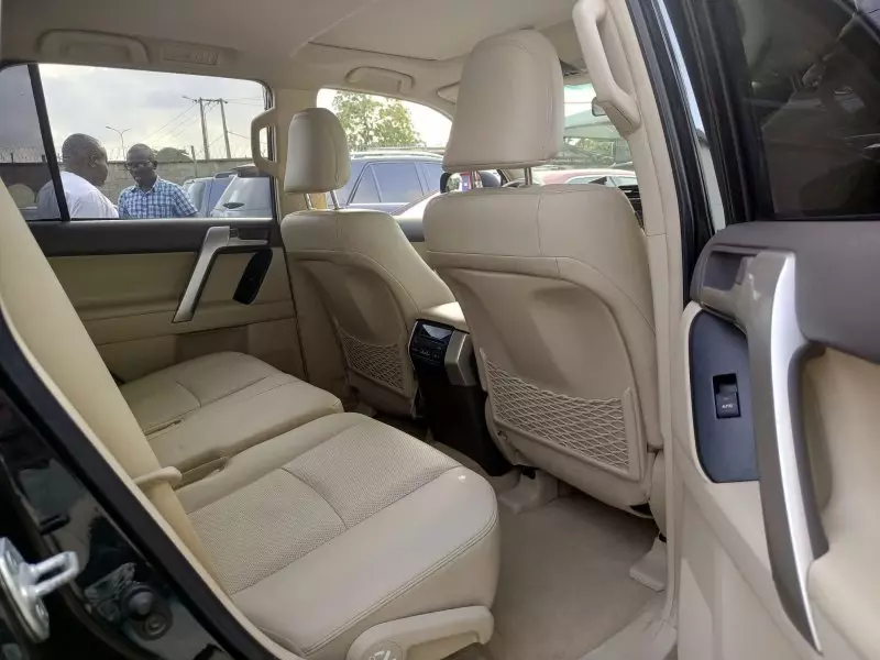 Toyota Landcruiser Prado   - 2024