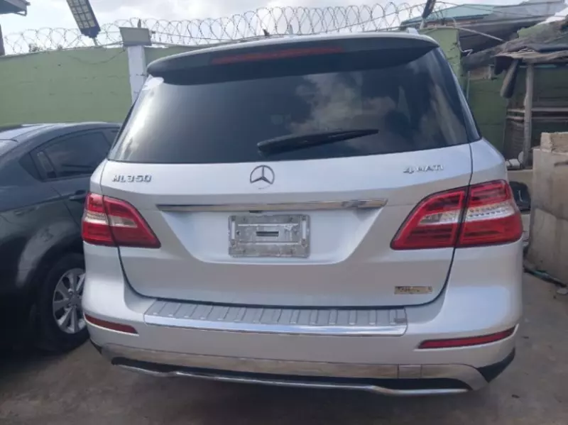 Mercedes-Benz ML-Class   - 2012