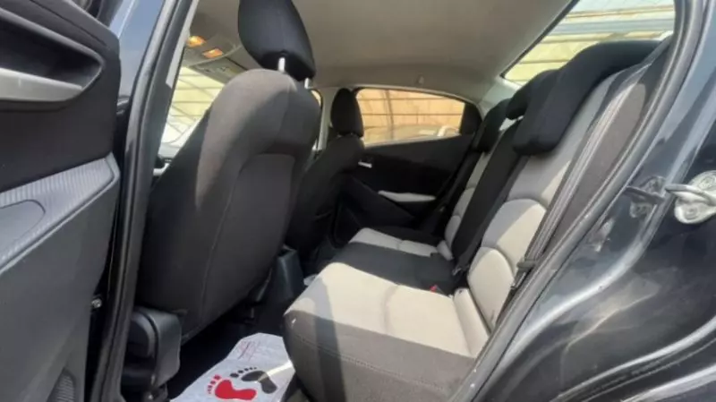 Toyota Yaris   - 2016