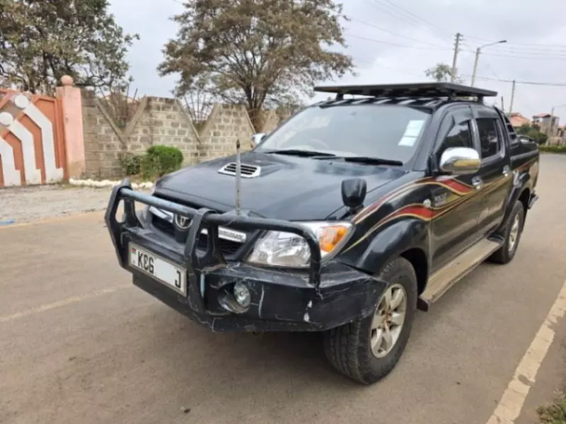 Toyota Hilux   - 2008