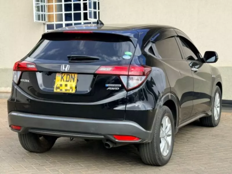 Honda Vezel    - 2017