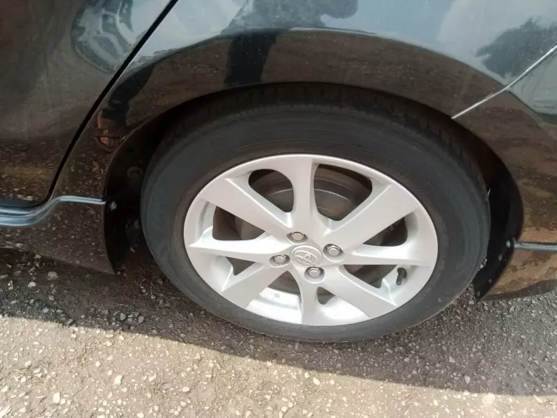 Toyota Aqua Hybrid   - 2012