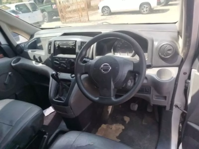 Nissan NV200   - 2012