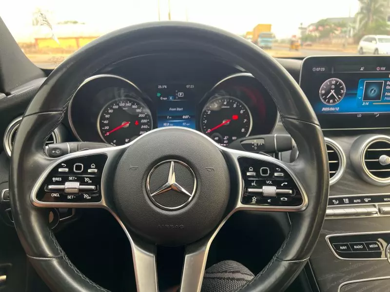 Mercedes-Benz C 300   - 2020
