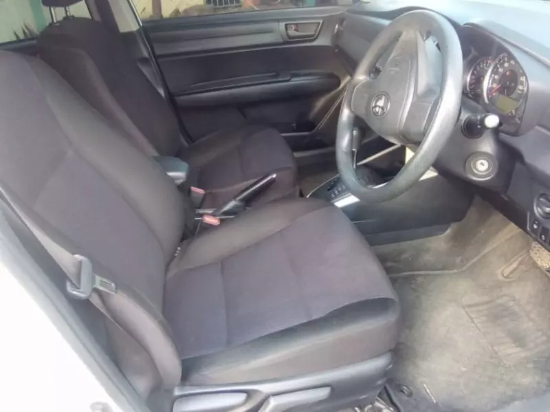 Toyota Fielder    -