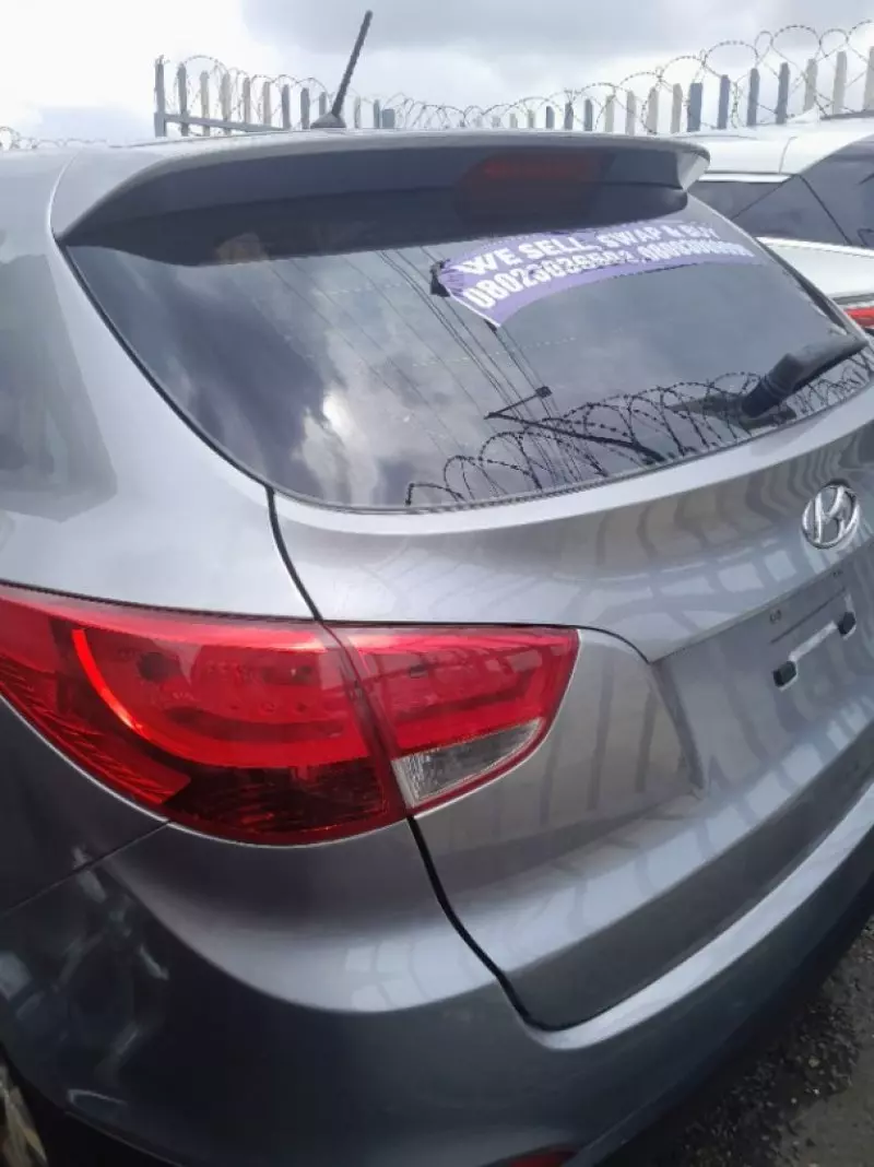 Hyundai Tucson   - 2011