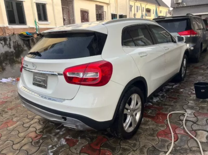 Mercedes-Benz GLA 250