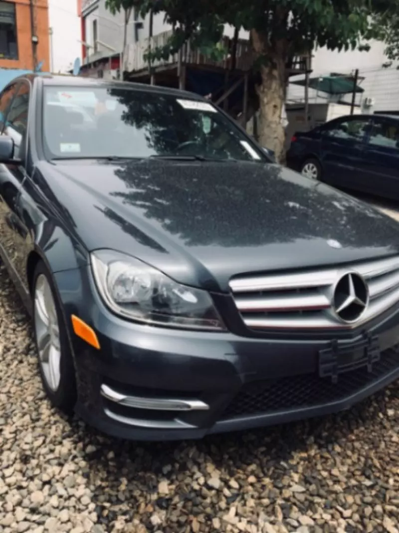 Mercedes-Benz C 300   - 2013